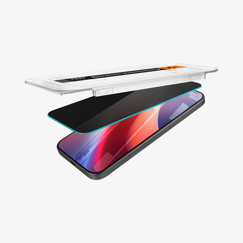 מגן מסך לסדרת iPhone 16 מבית Spigen GLAS.tR EZ Fit Privacy